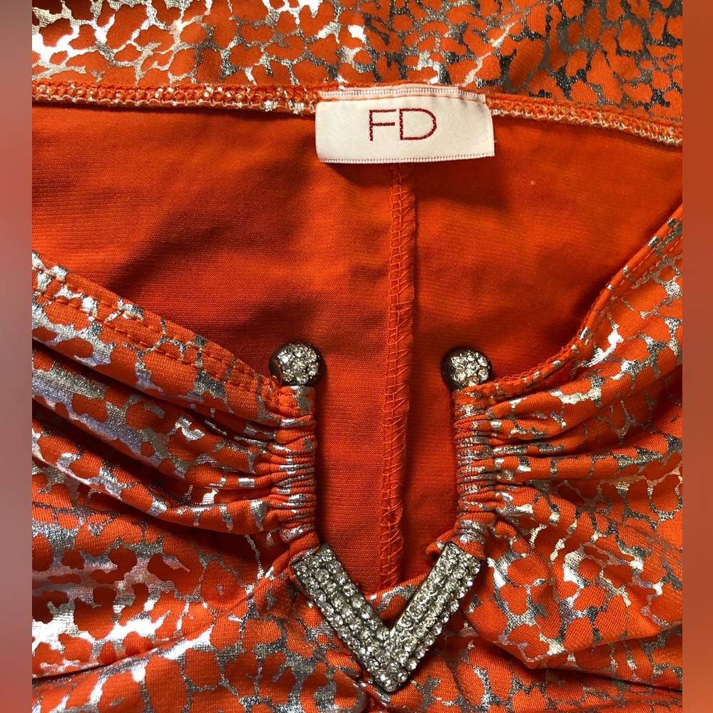 Orange and Silver Metallic Ruched Sleeveless Dress - Picture 3 of 13